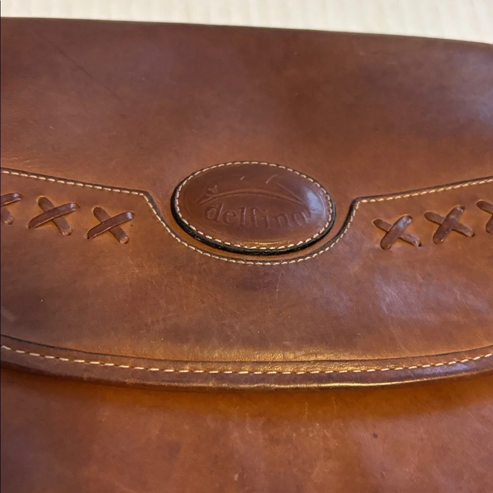 DELFINO BRAND BROWN LEATHER CROSSBODY ADJUSTABLE STRAP THICK SEASONED LEATHER